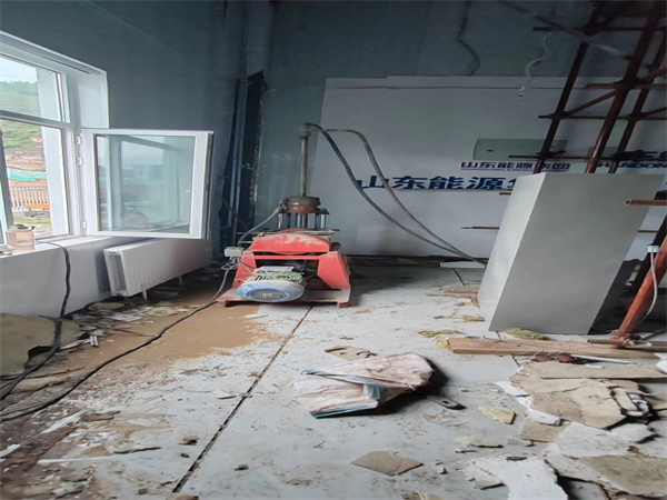 怀仁地基基础下沉墙体裂缝加固注浆顶升施工