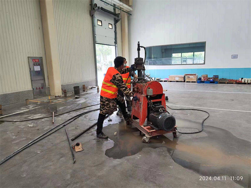 怀仁厂房地面下沉塌陷注浆加固施工